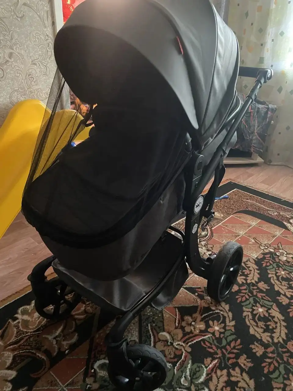 Продам зимний комбинезон и коляску - Барахолка в Улан-Удэ