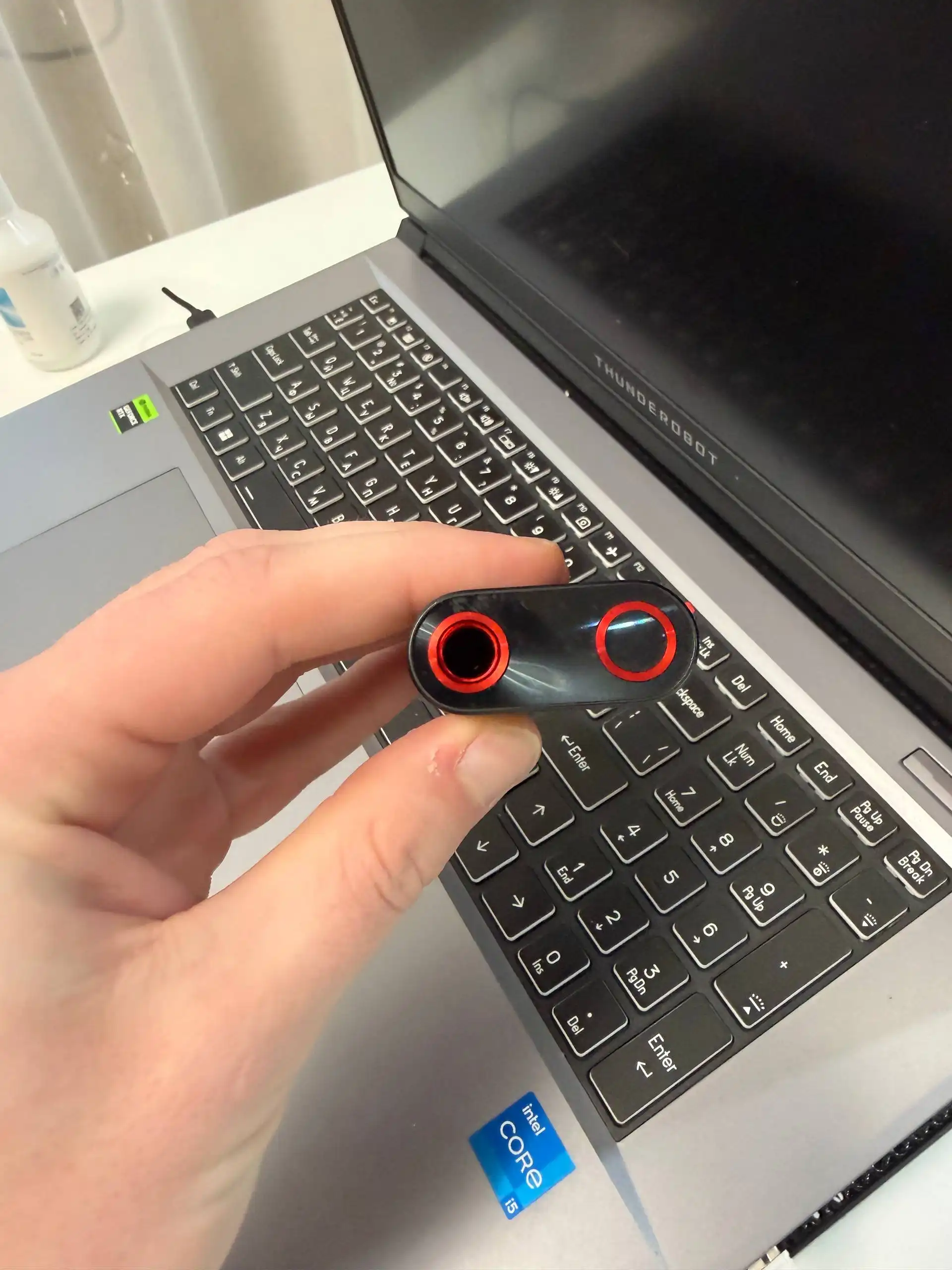 Продам новую комплект есть