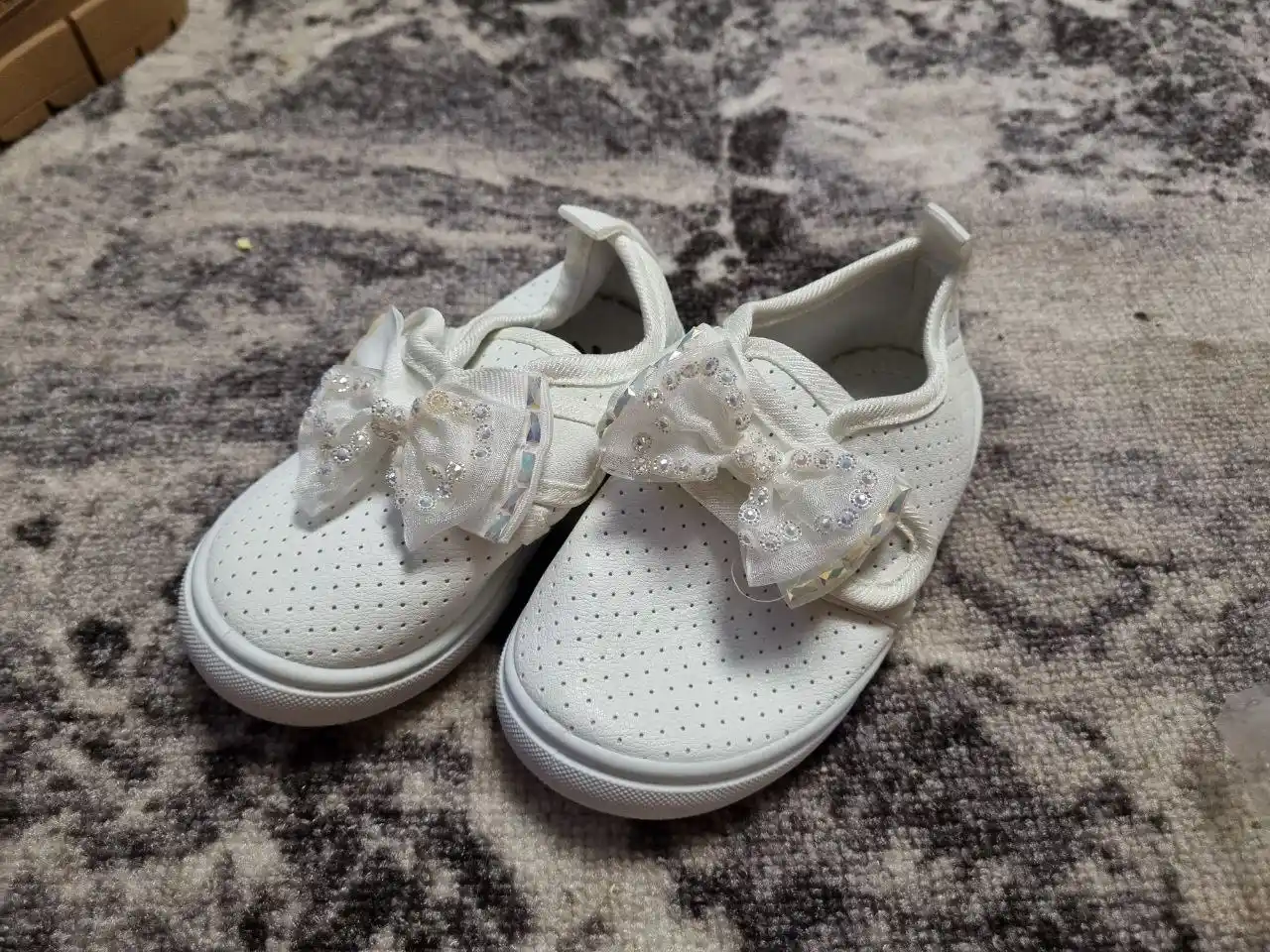 Продажа новых детских вещей 26 и 27 размеры - Товары для детей в Саратов