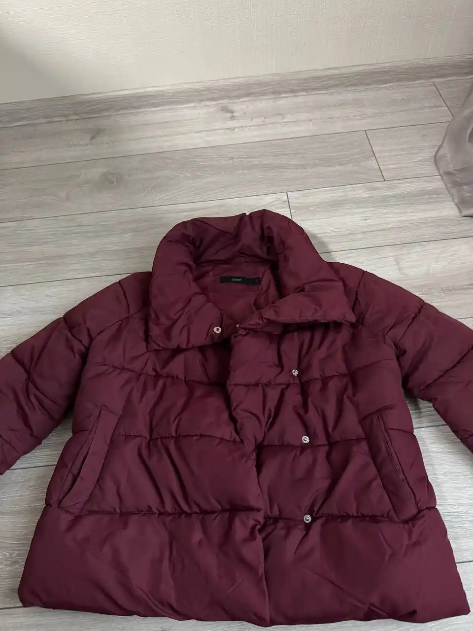 Женская куртка размер S - Украшения в Саратов