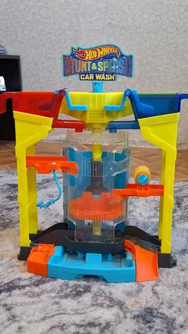 Продам хот вилс - Товары для детей в Саратов