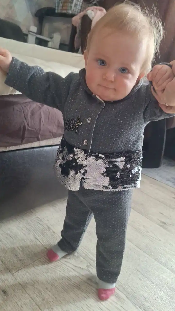 Продам детский костюм на рост 65-70 см