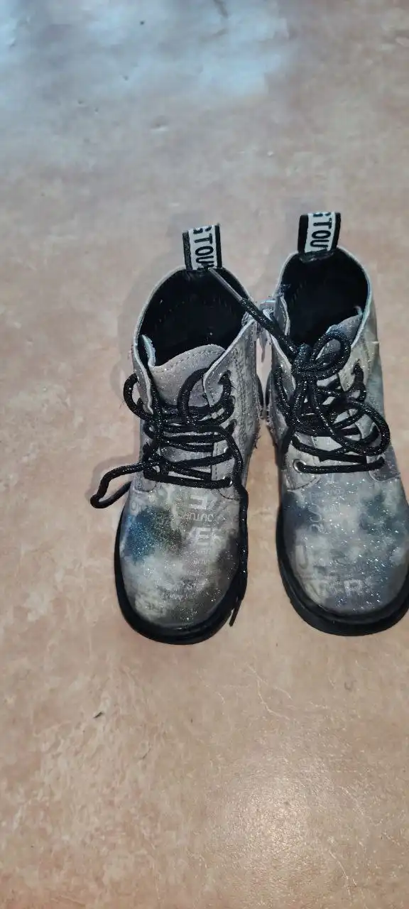 Детская одежда и обувь б/у - Одежда и обувь (Товары для детей) в Саратов