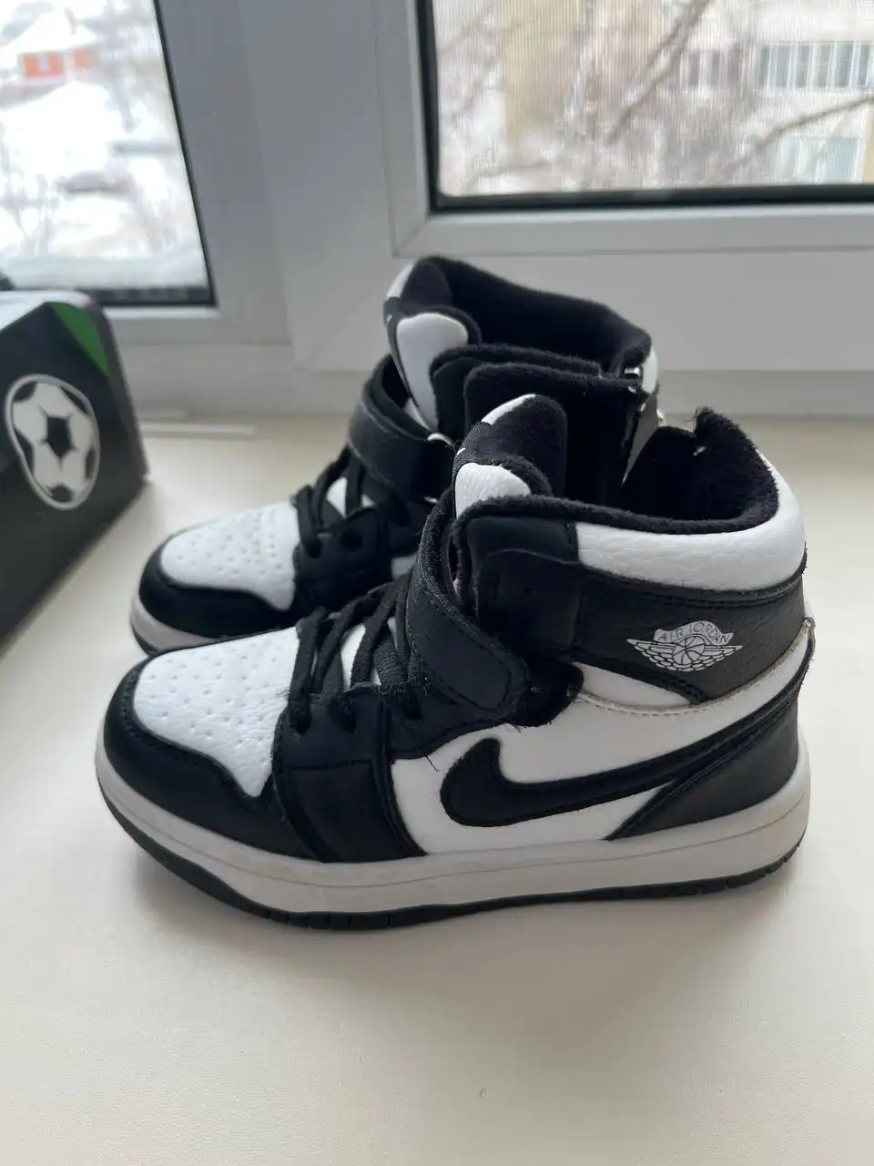 Кроссовки зимние 30 размер - Обувь (Одежда) в Саратов