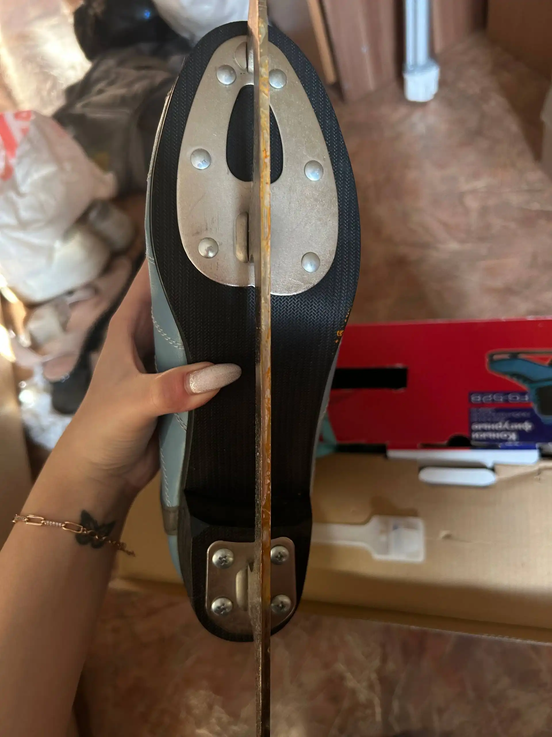 Коньки женские б/у в отличном состоянии - Барахолка в Саратов