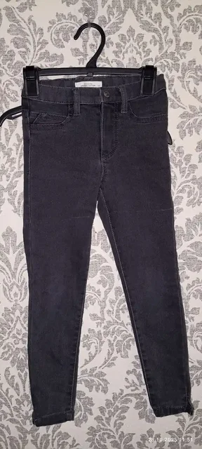 Джинсы для девочки Rezerved размер 122 - Детская одежда в Саратов