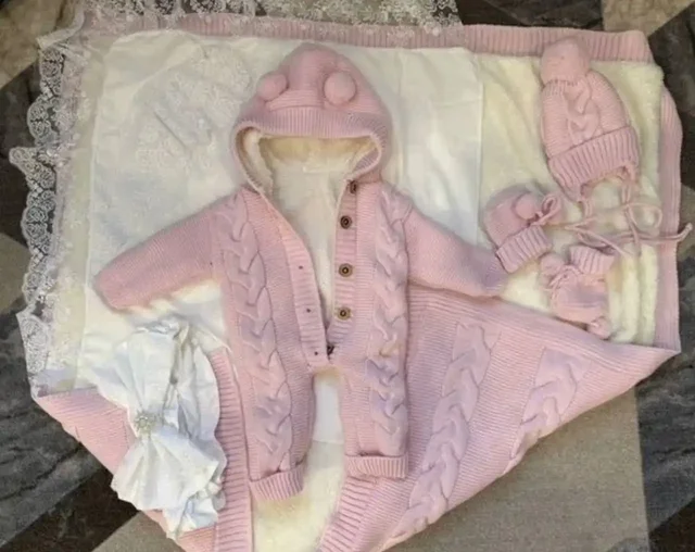 Комплект на выписку зима-весна - частное объявление в Саратов