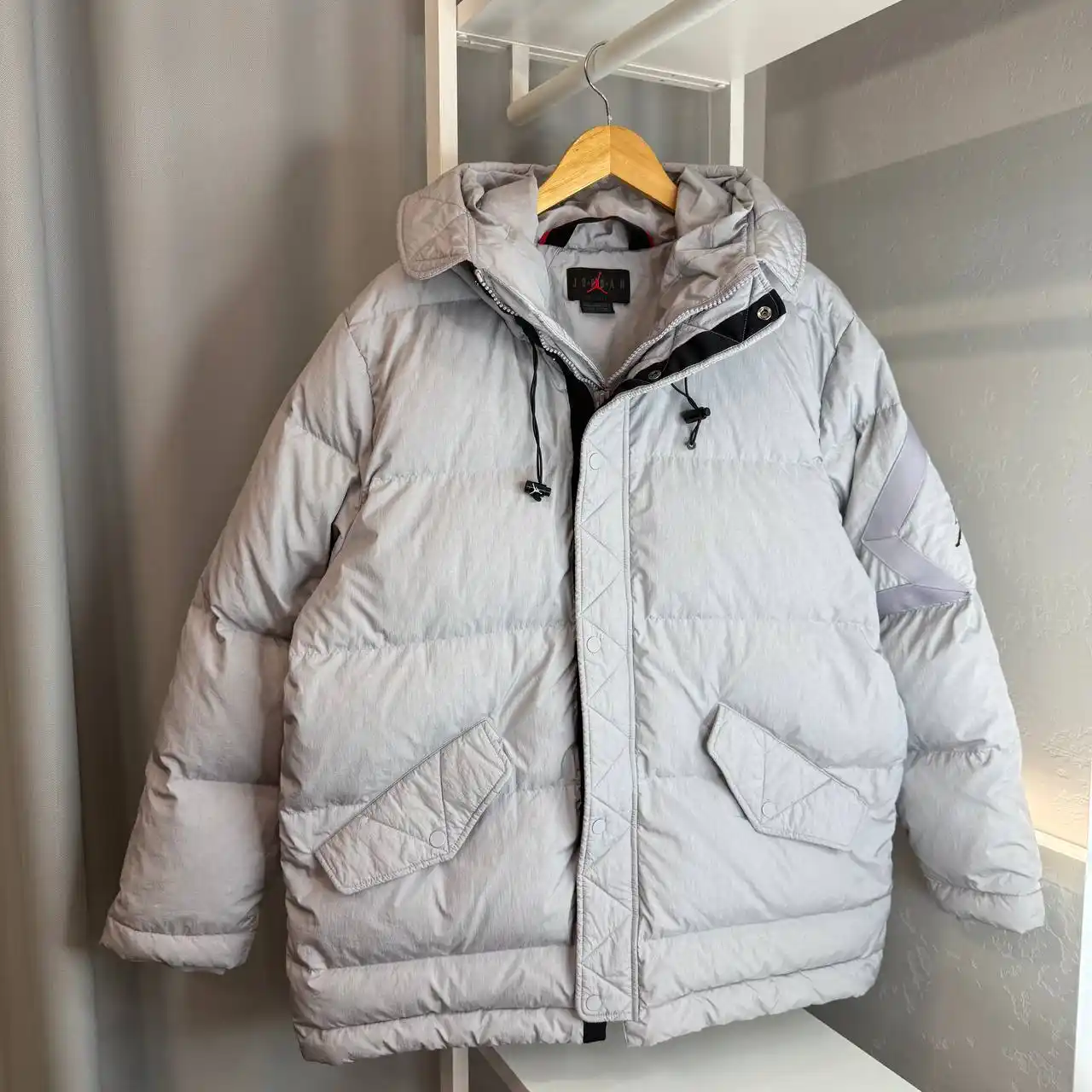 Пуховик Jordan зимний