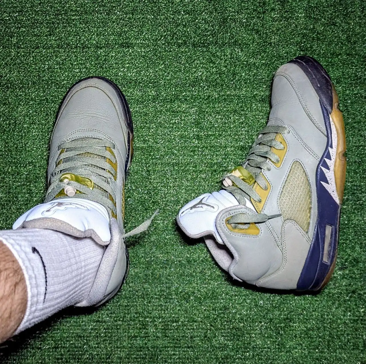 AIR JORDAN 5 RETRO JADE HORIZON