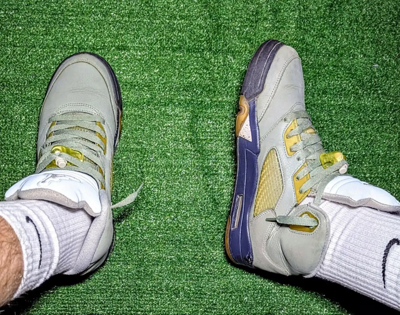 AIR JORDAN 5 RETRO JADE HORIZON