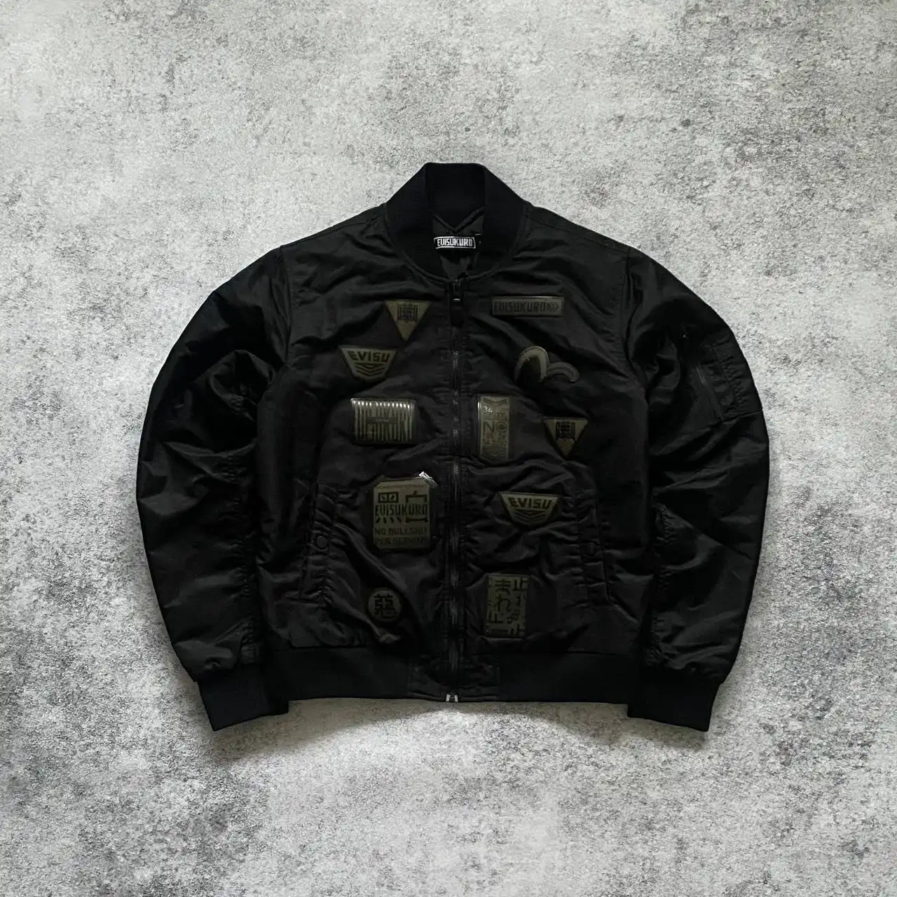 Продажа брендовой верхней одежды и обуви