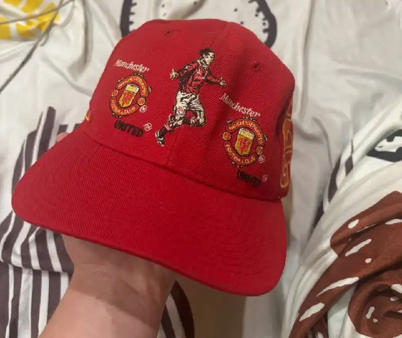 Аукцион на именную кепку Ryan Giggs