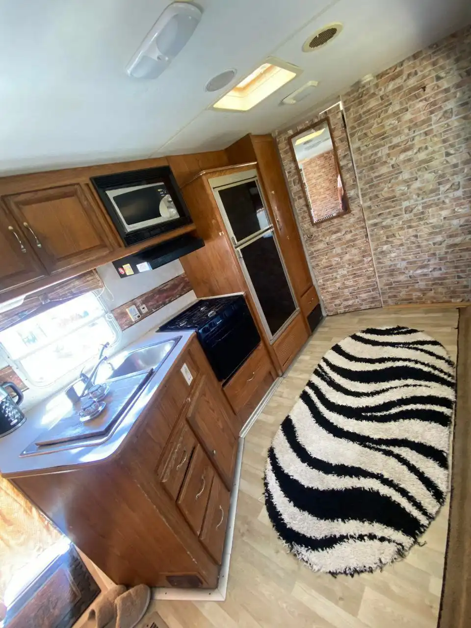 Продажа кемпера и домов на Азовском море