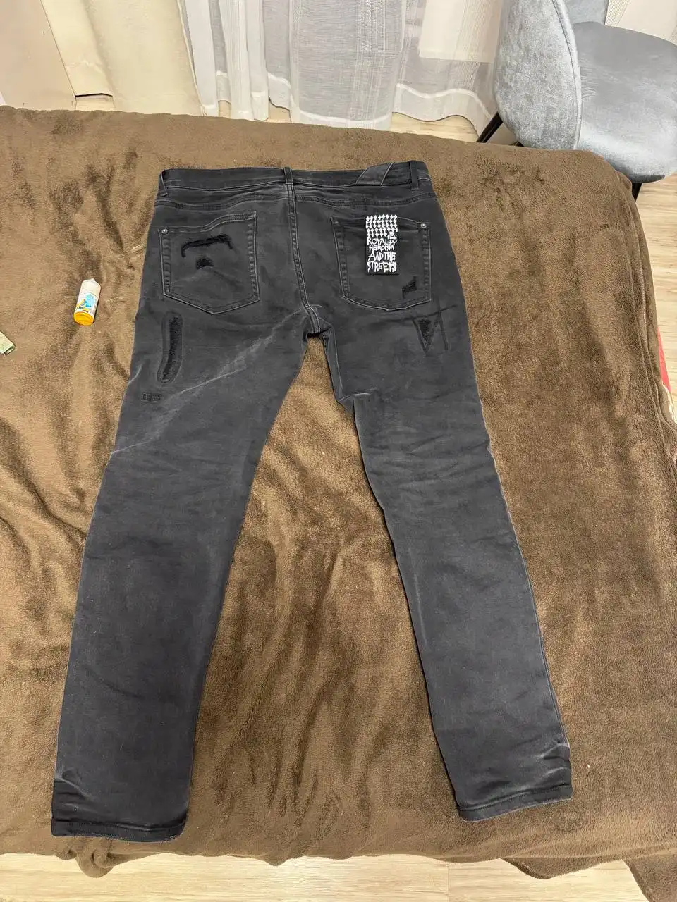 Продам джинсы Ksubi, ZARA и пуховик Burberry