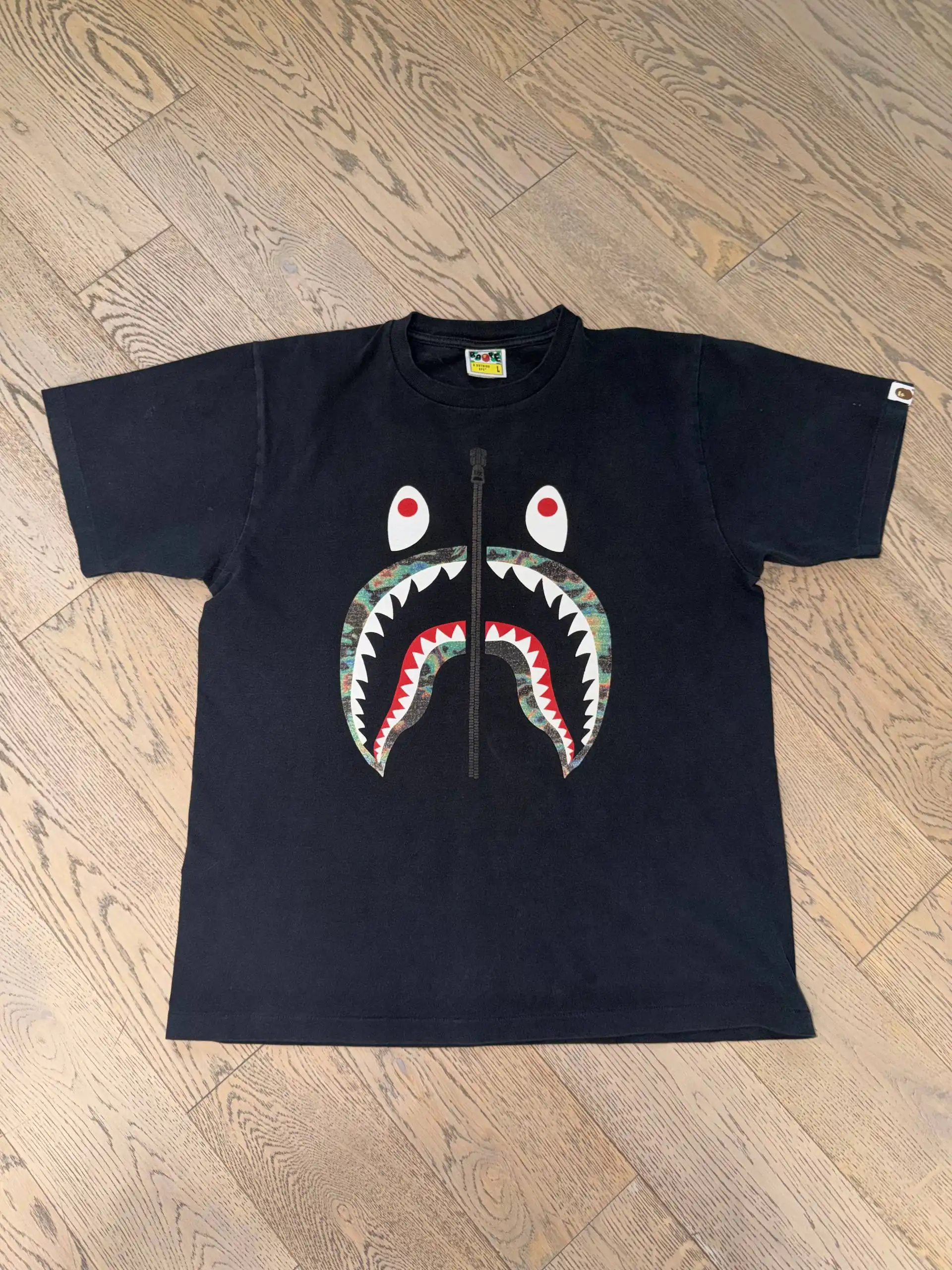 Футболки BAPE размер S черная и белая