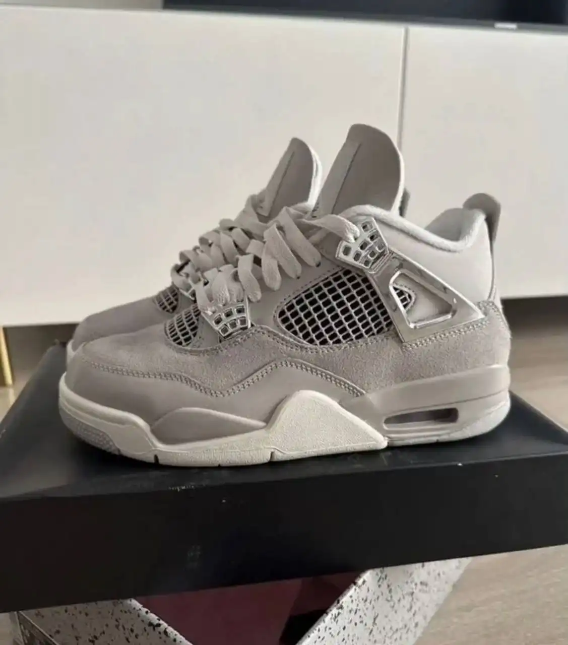 Продажа новых реплик обуви AMIRI MA-1 и Jordan 4 Frozen Moments - Обувь (Одежда) в Неизвестно