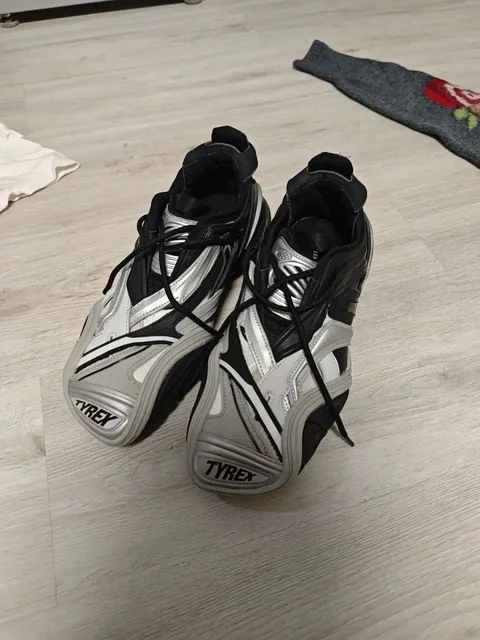 Кроссовки Balenciaga Tyrex LEGIT размер 39 (факт 40) - Обувь в Курск