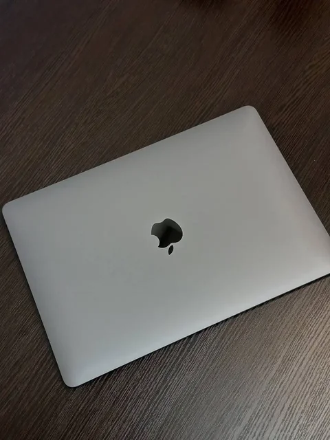 MacBook Air 13 2020 M1 8/256Gb Space Gray - Электроника в Курск