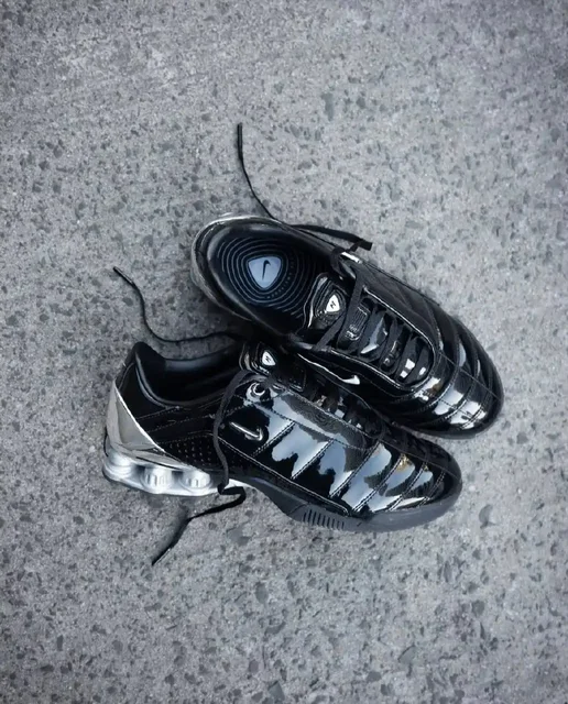 Зимние скидки на кроссовки лучшие копии - Обувь в Курск