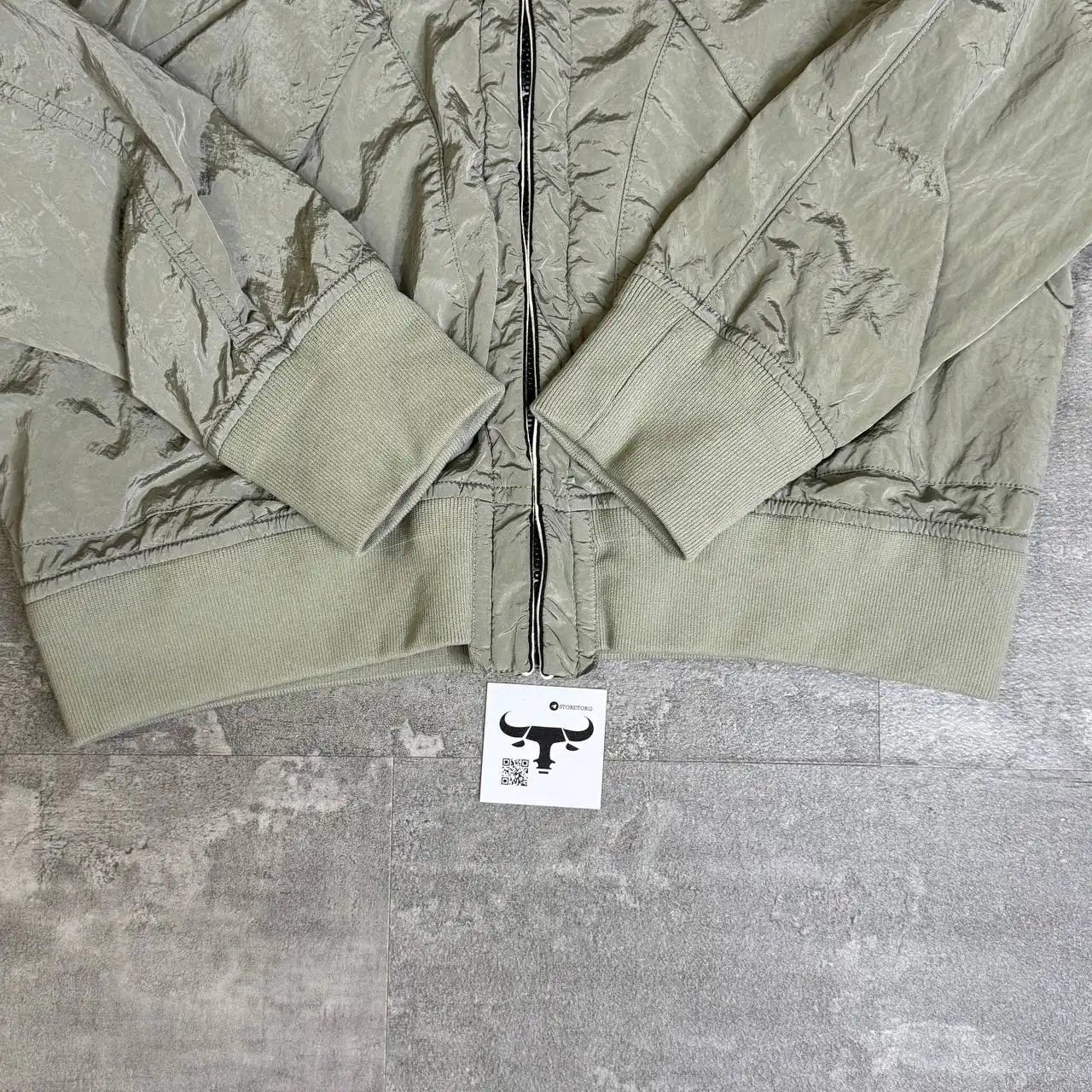 Бомбер Stone Island размер L - Верхняя одежда (Одежда) в Курск