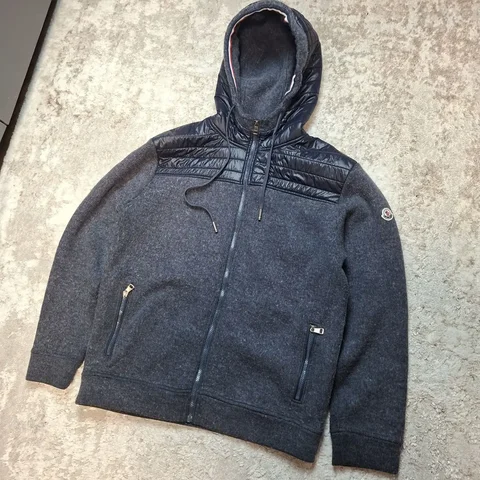 Moncler Greenoble vintage zip hooded jacket sweater - частное объявление в Курск