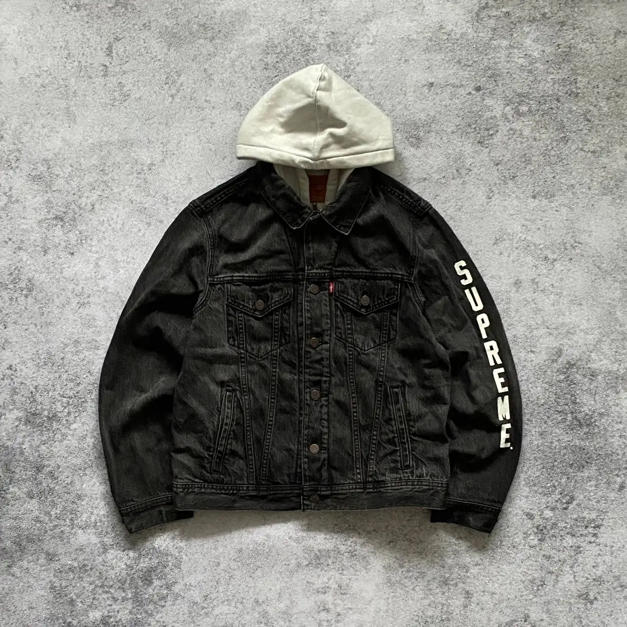 Продажа брендовой одежды и обуви: Alpha Industries, Bape, Supreme, The North Face, Adidas - Верхняя одежда (Одежда) в Курск