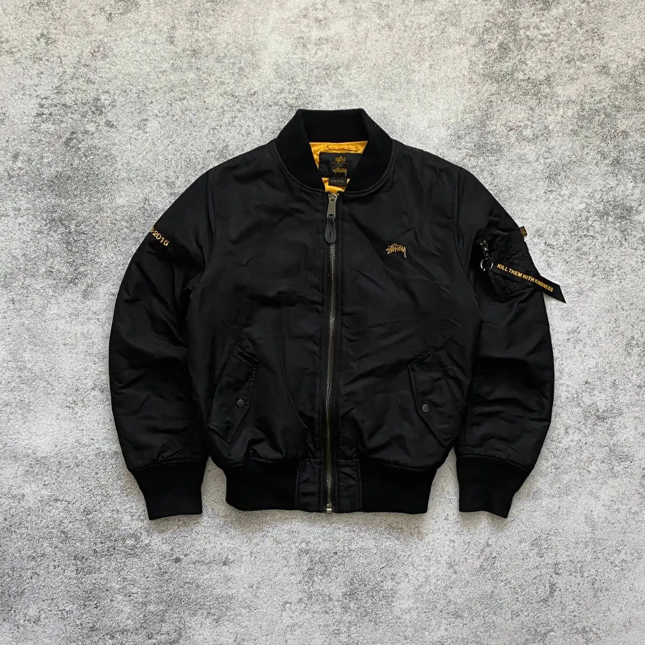 Продажа брендовой одежды и обуви: Alpha Industries, Bape, Supreme, The North Face, Adidas - Верхняя одежда (Одежда) в Курск