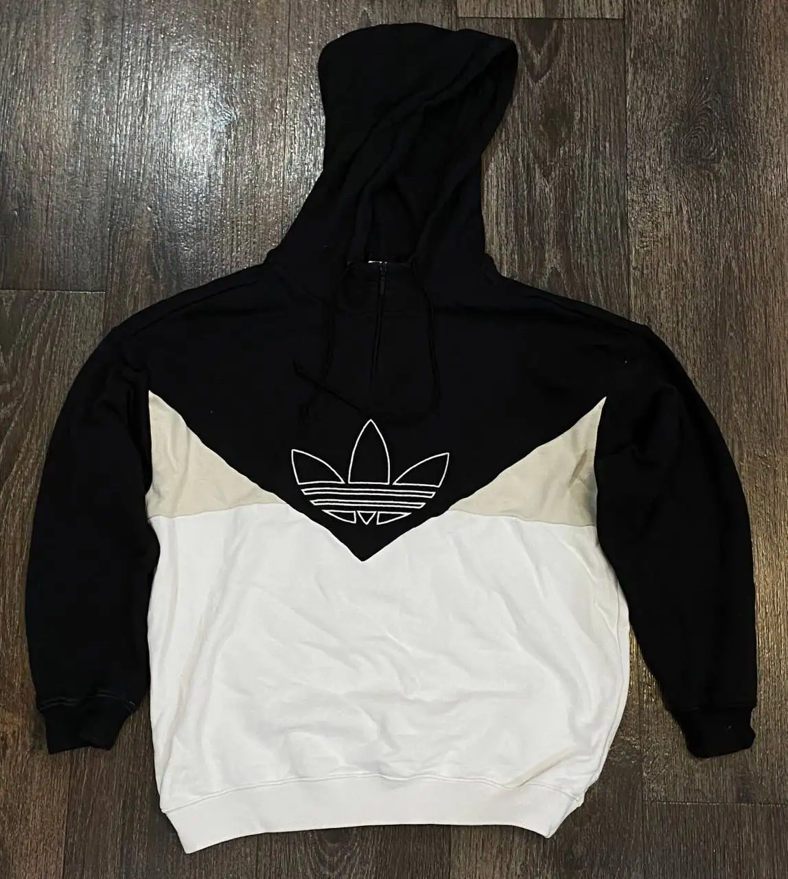 Зип худи Adidas размер S/M в идеальном состоянии - Худи (Одежда) в Курск