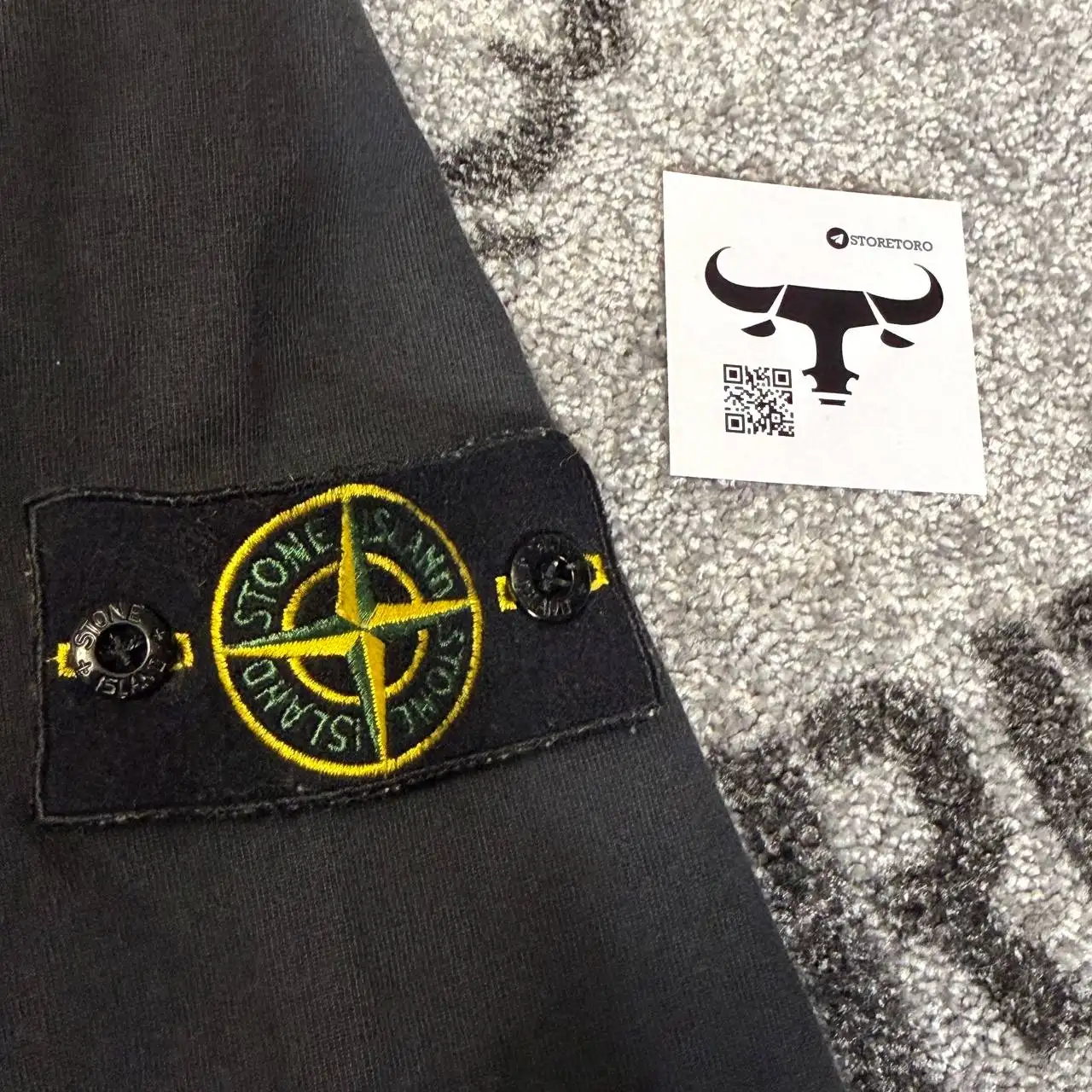 Свитшот Stone Island размер L - Свитшоты (Одежда) в Курск