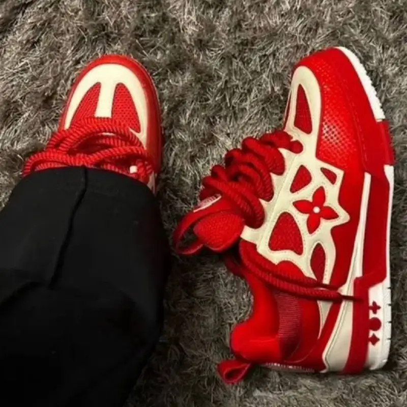 Продажа новых люксовых реплик кроссовок Nike, Louis Vuitton, Air Jordan - Обувь (Одежда) в Неизвестно