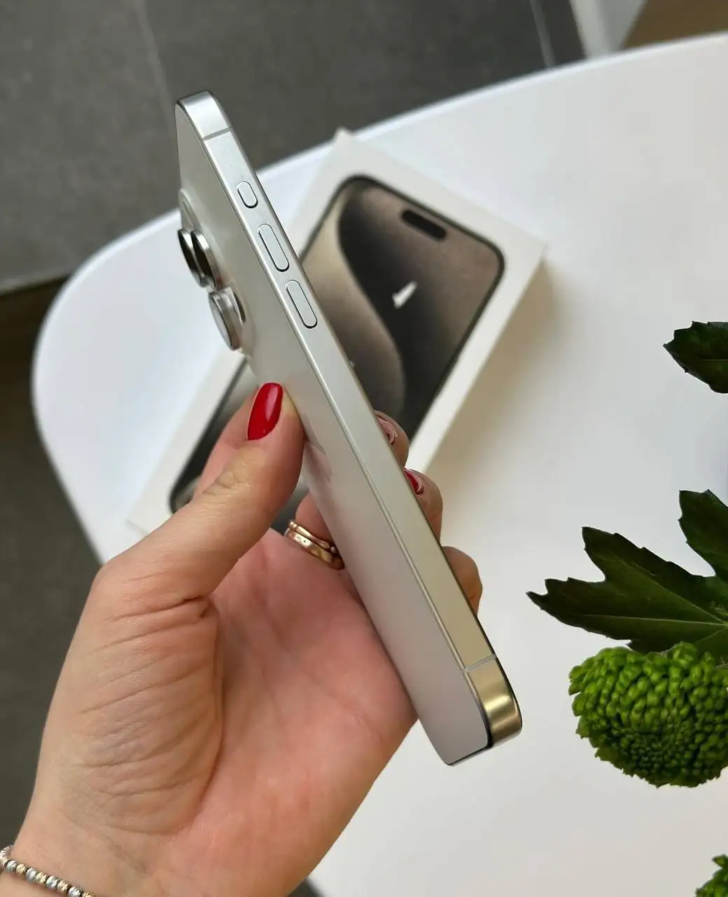 iPhone 15 Pro Max White Titanium 1Tb - Смартфоны (Электроника) в Курск