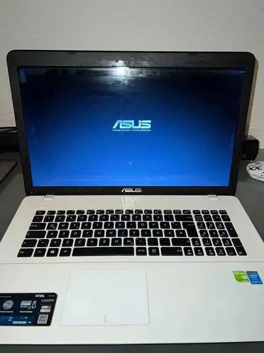 Ноутбук в рабочем состоянии - Барахолка в Курск