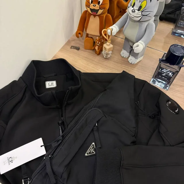 Барахолка: одежда и обувь в наличии и под заказ - Одежда и обувь в Курск