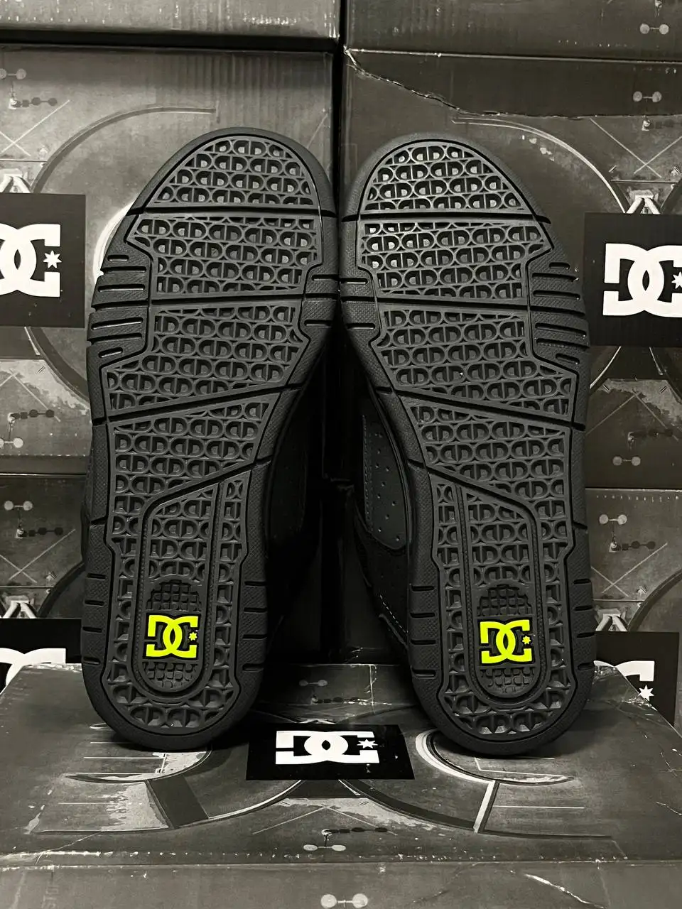 Продажа брендовой обуви DC Shoes, Salomon, Nike Air Max Plus - Обувь (Одежда) в Курск