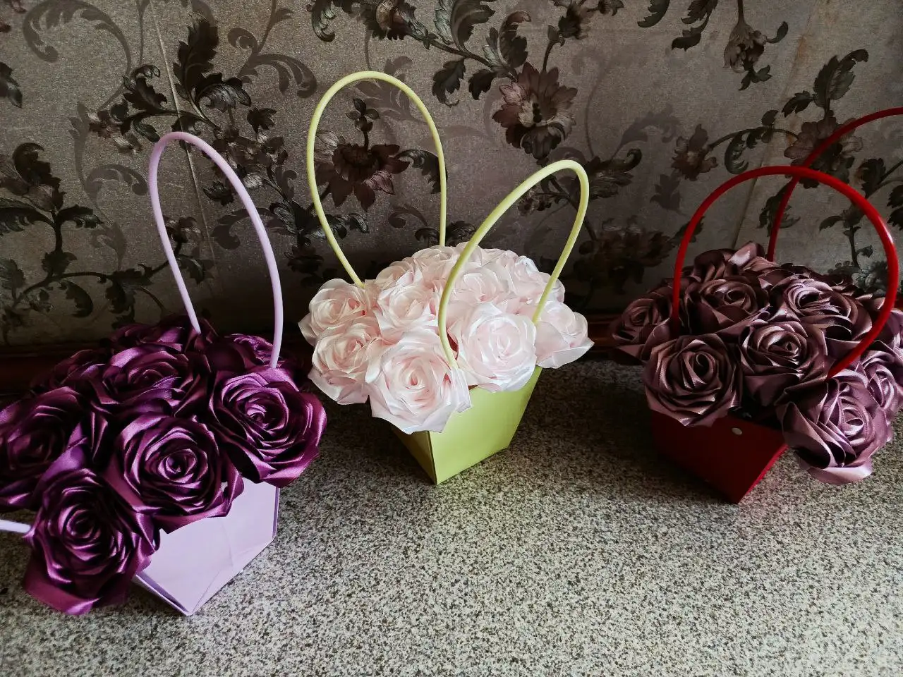 Продажа атласных роз - Барахолка в Курск