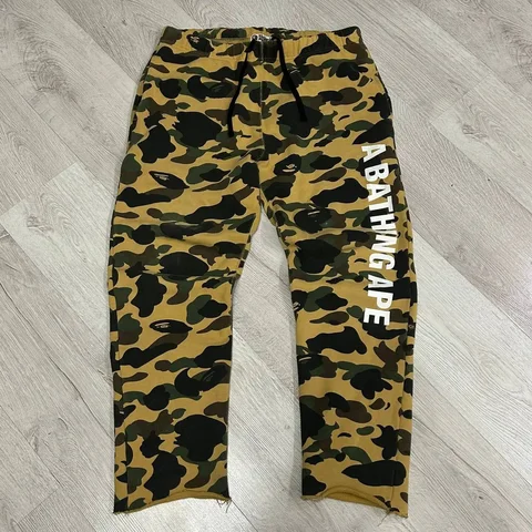 Продажа кроссовок Л размер - Обувь в Курск