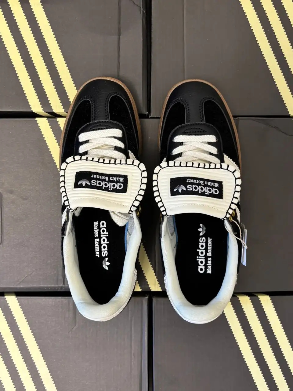 Кроссовки Jordan 1 Low x Labubu, Wales Bonner x adidas Samba OG, Adidas Gazelle Indoor - Обувь (Одежда) в Курск