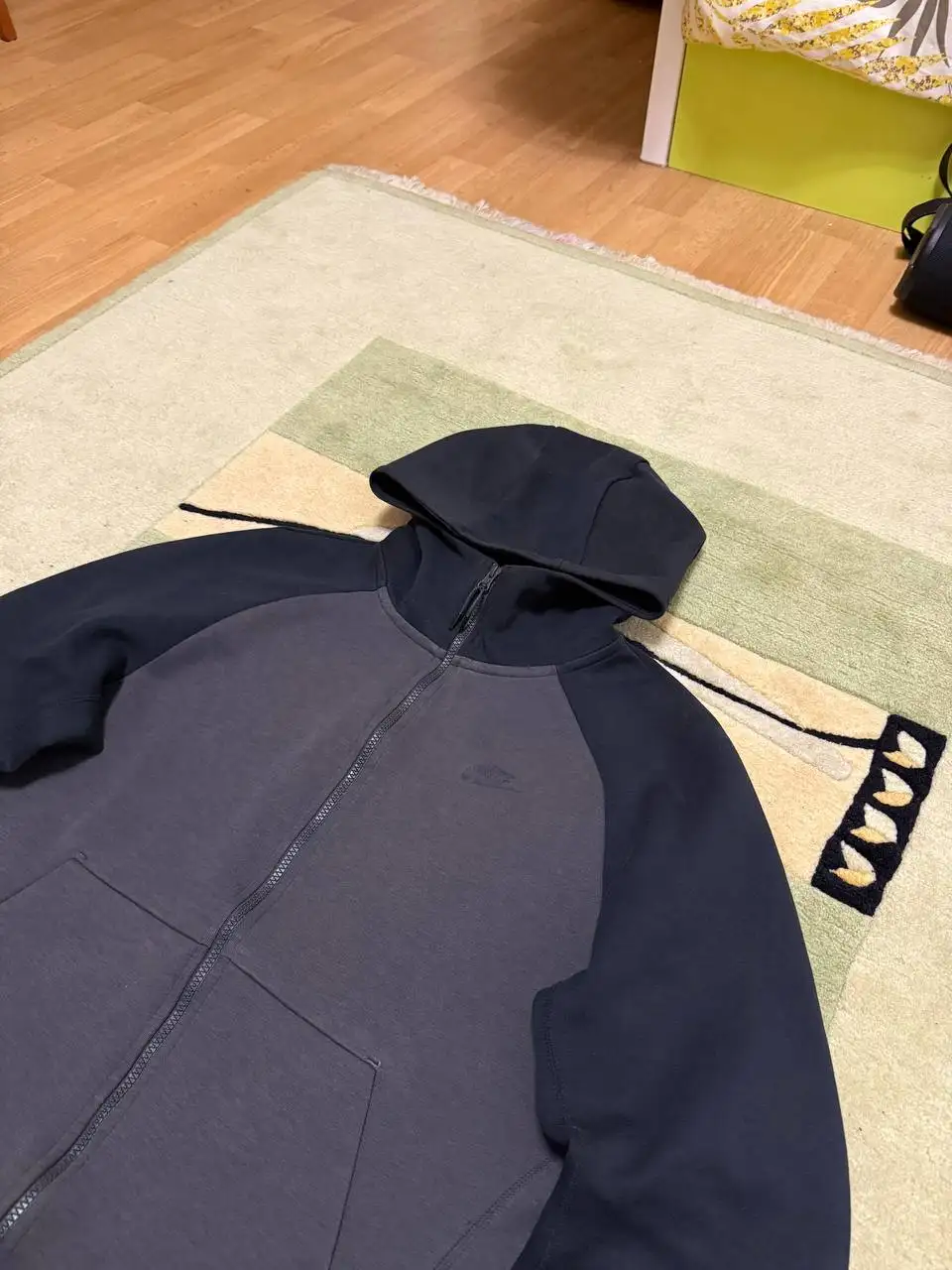 Куртка Nike Tech Fleece - Верхняя одежда (Одежда) в Курск