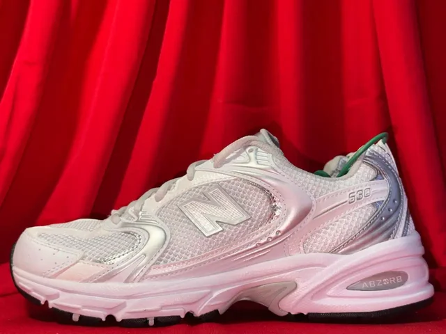 Белые Серебрянные Кроссовки New Balance 530 - Обувь в Курск