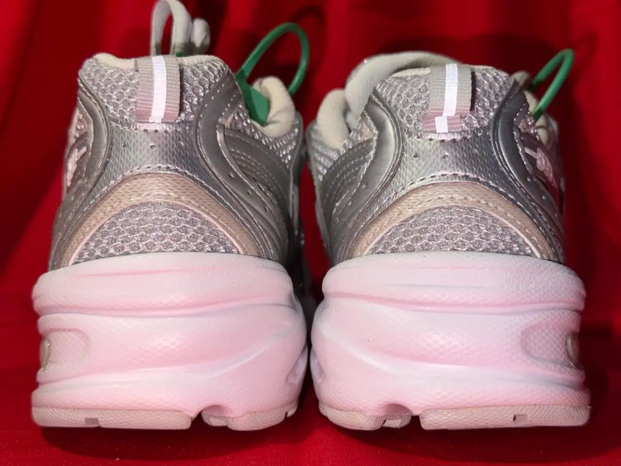 Новые серебряные кроссовки New Balance 530 Silver Metallic Moonbeam - Обувь (Одежда) в Курск