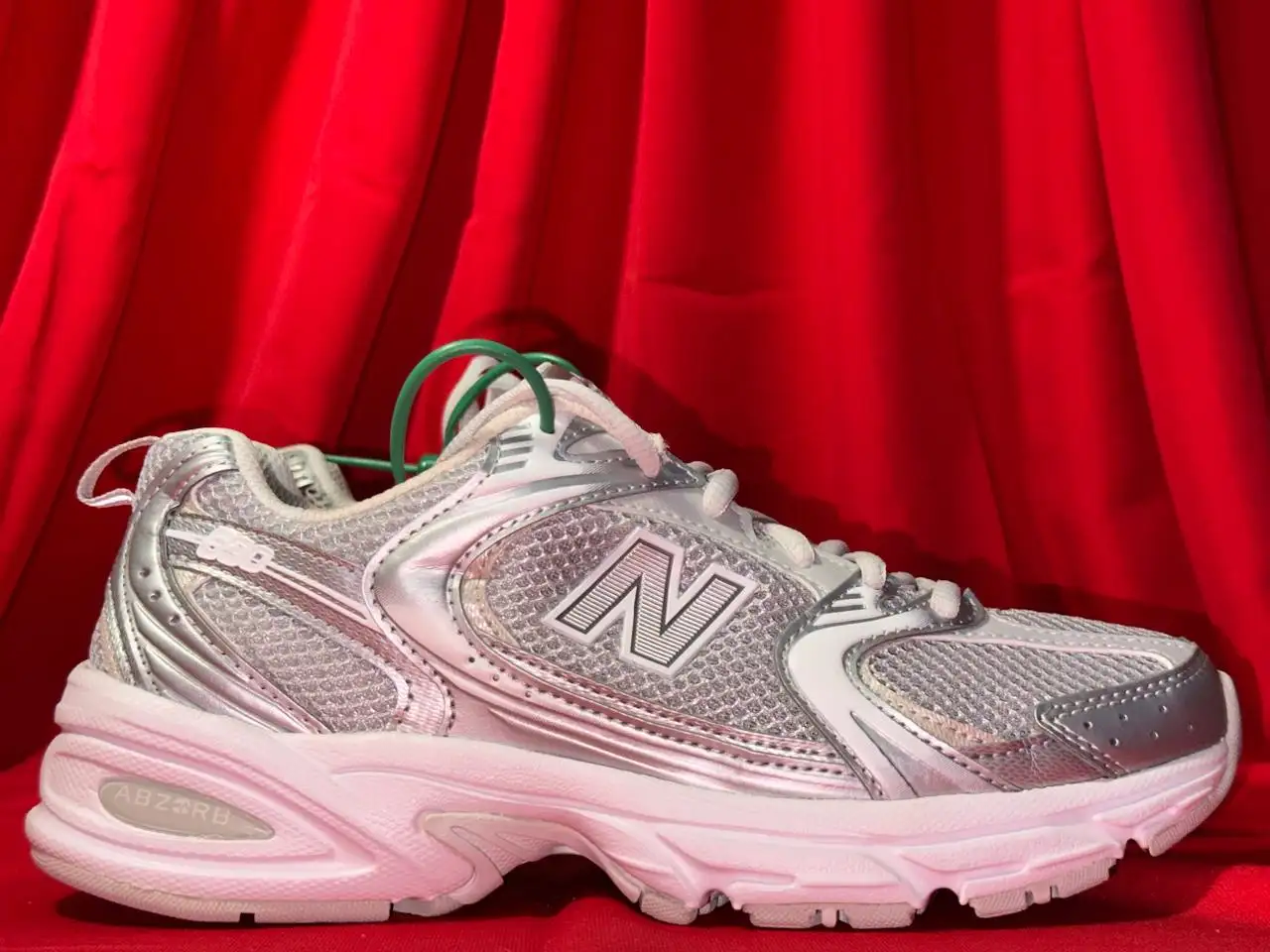 Новые серебряные кроссовки New Balance 530 Silver Metallic Moonbeam - Обувь (Одежда) в Курск