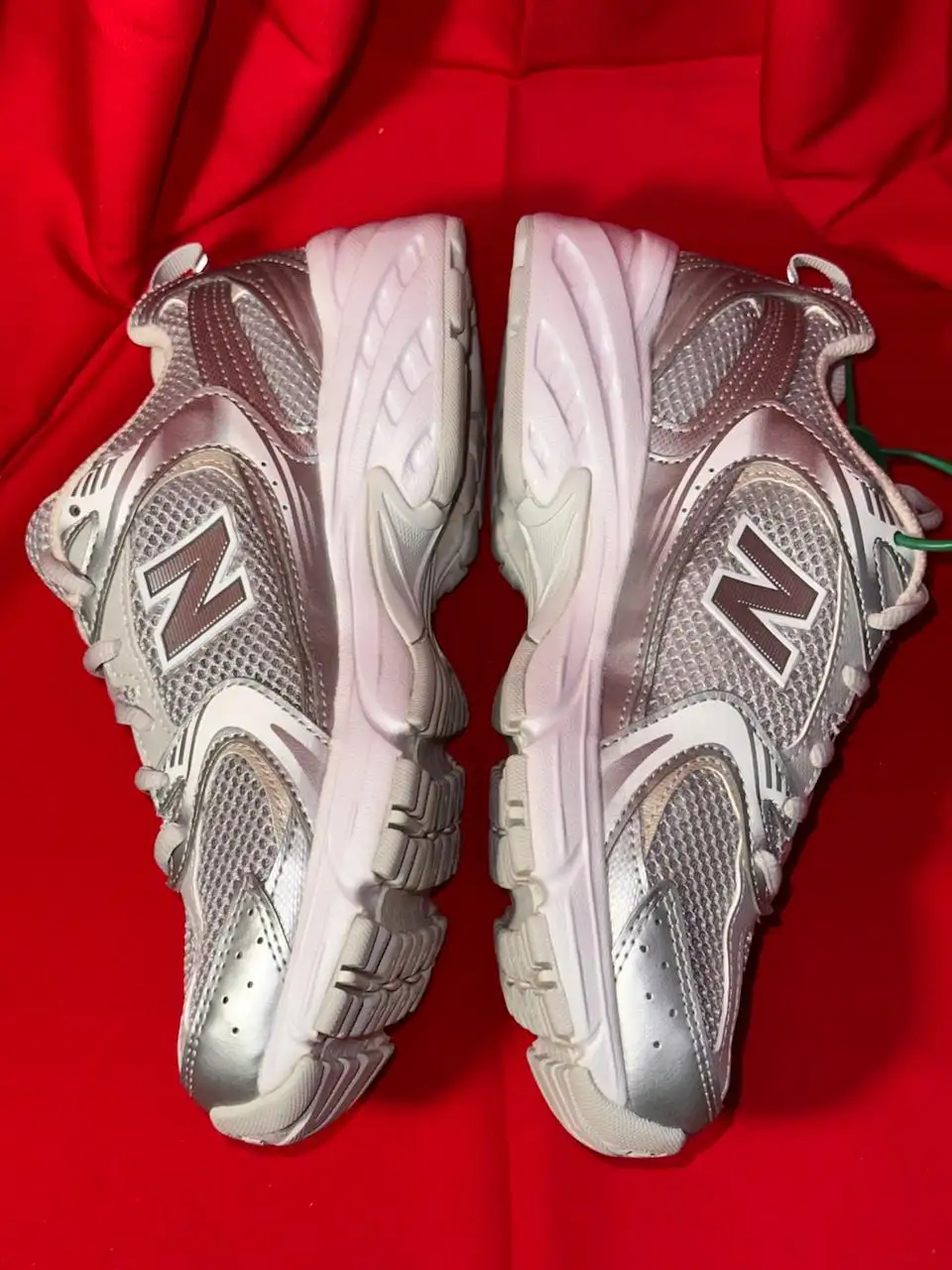 Новые серебряные кроссовки New Balance 530 Silver Metallic Moonbeam - Обувь (Одежда) в Курск