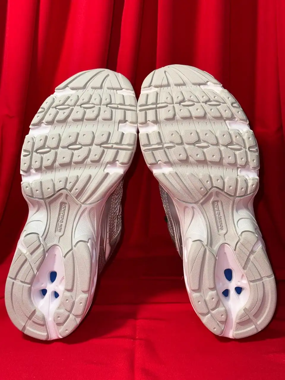 Новые серебряные кроссовки New Balance 530 Silver Metallic Moonbeam - Обувь (Одежда) в Курск