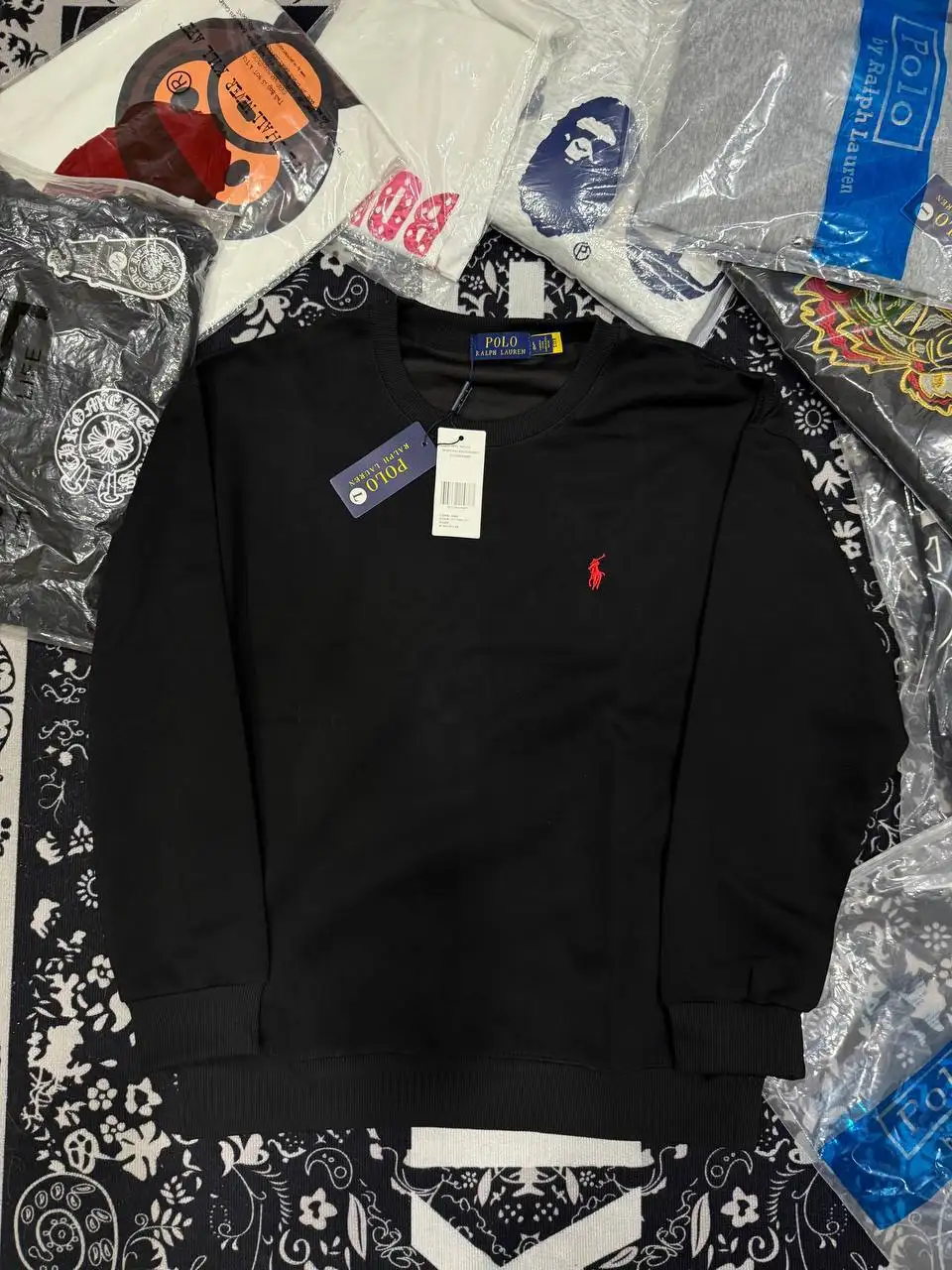 Продажа одежды: ветровки и свитшоты - Верхняя одежда, Свитшоты (Одежда) в Курск