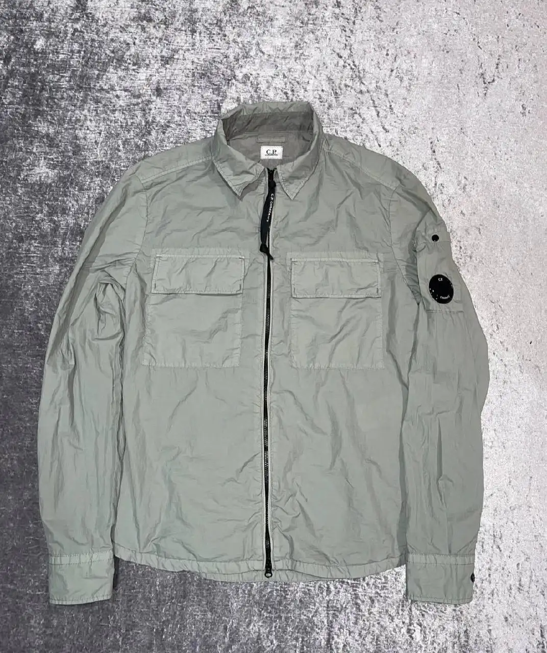 Куртка C.P company размер M-L в отличном состоянии - Верхняя одежда (Одежда) в Курск