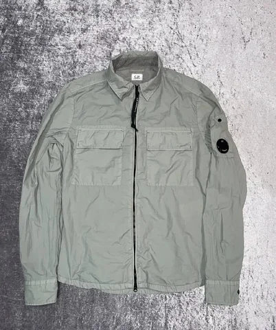 Куртка C.P company размер M-L в отличном состоянии - Одежда в Курск