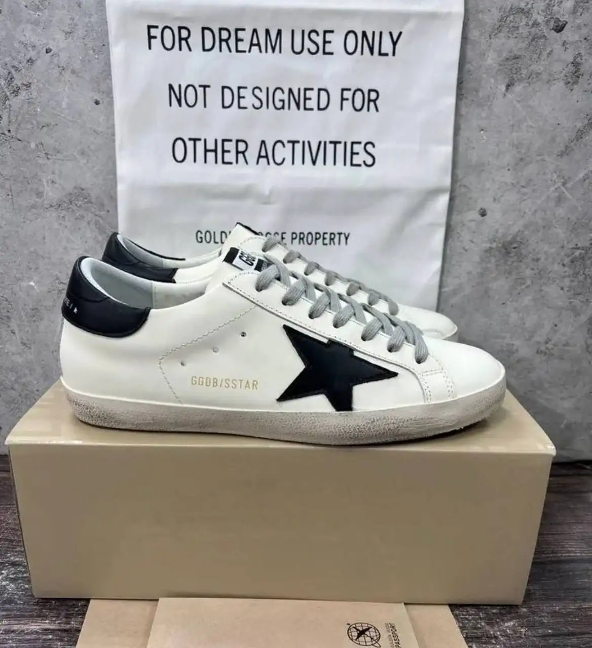 Golden Goose Superstar реплика 1:1 - Обувь (Одежда) в Курск