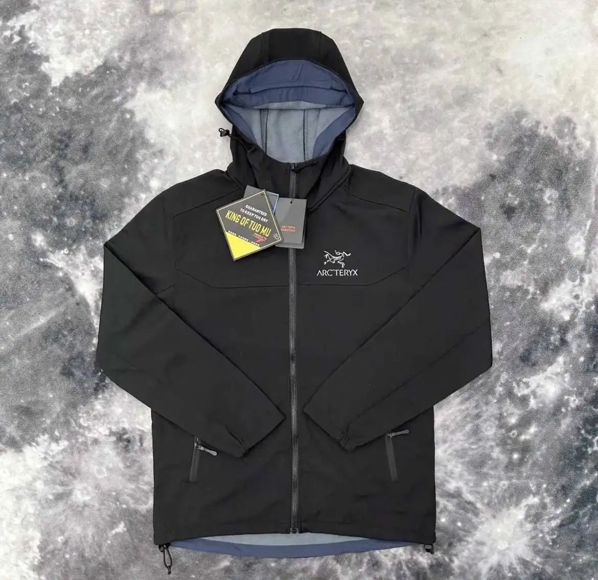 Продажа брендовой одежды и аксессуаров - Одежда в Курск