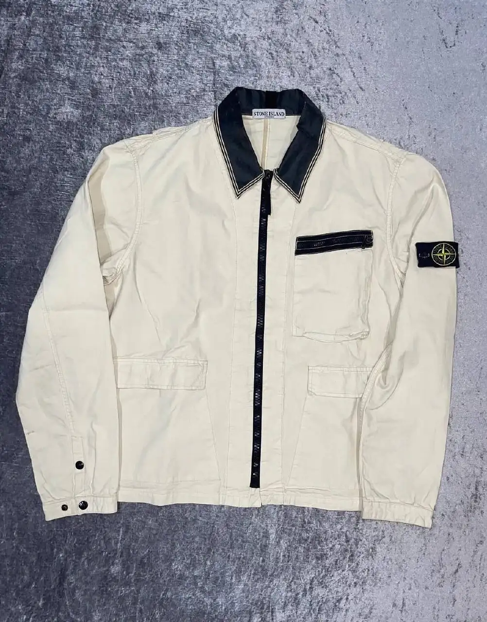 Stone Island Jacket размер L - Верхняя одежда (Одежда) в Курск