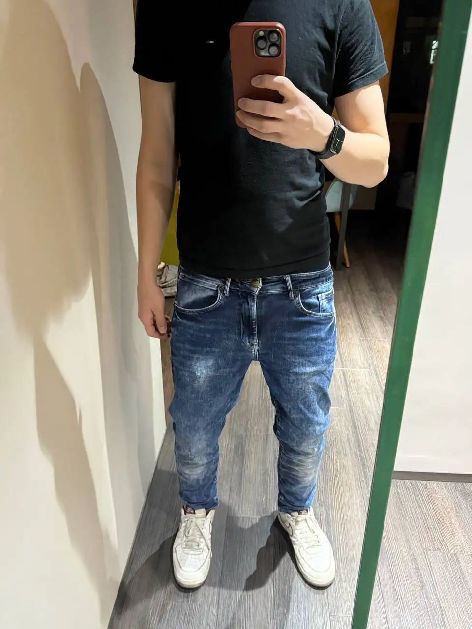 Продажа б/у джинсов различных брендов и фасонов - Джинсы (Одежда) в Курск